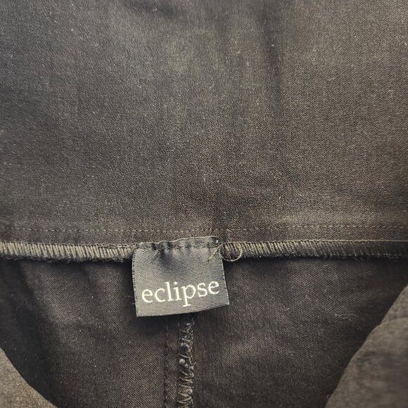 Eclipse High-Waisted Black Shorts - Picture 4 of 6